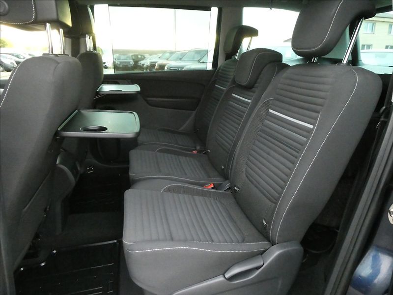 Volkswagen Sharan 2,0 TDi 103kW Cup,2xkola,panor - fotka 24 z 67