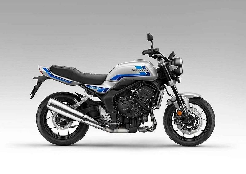 Honda CB1000F bude v nabídce značky jediným čtyřválcovým litrem, který nemá sportovní zaměření.