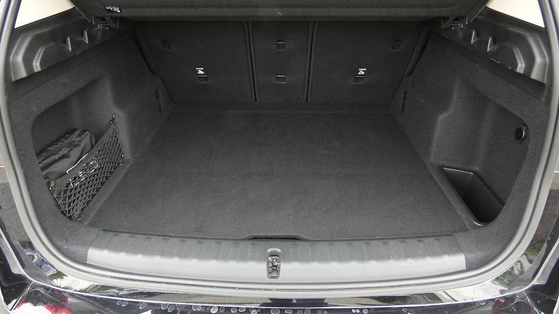 BMW X1 sDrive 20i - fotka 19 z 22