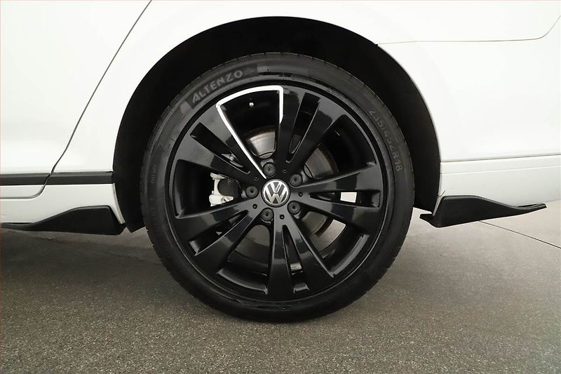 Volkswagen Passat (2015) 2.0 TDI, Navi, Tempomat - fotka 11 z 21
