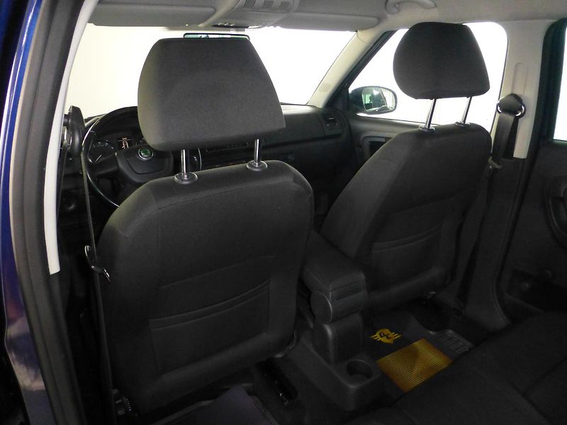 Škoda Fabia (2010) 1,2TSI*63KW**ALU**VYHŘ.SEDADLA - fotka 15 z 25