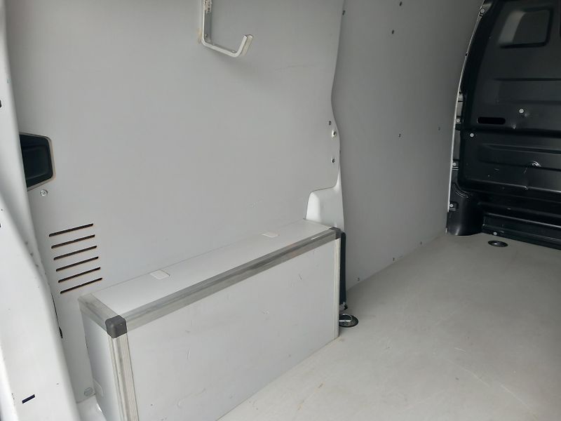 Citroën Jumpy (2023) 1,5HDi 1.MAJ POUZE 46t.KM! DPH - fotka 15 z 36