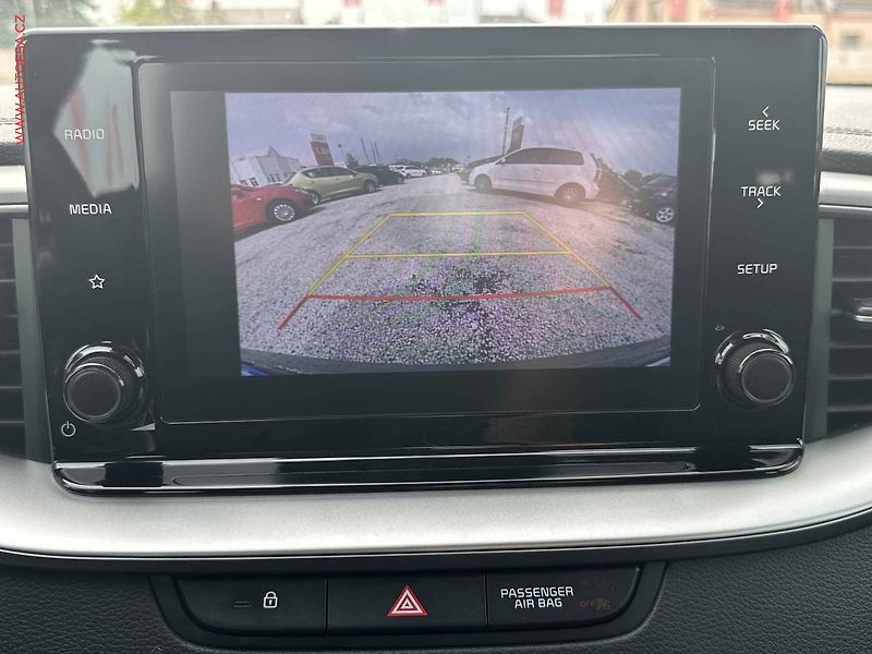 Kia Ceed (2023) 1.5i, 1.maj,ČR, AC, tempo - fotka 15 z 20