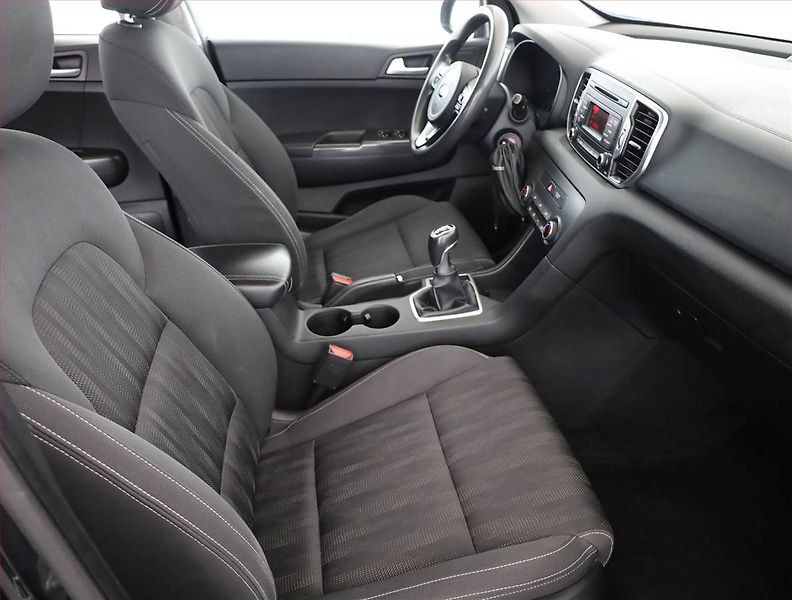 Kia Sportage (2016) 1.6 GDI, Serv.kniha, Tempomat - fotka 7 z 16