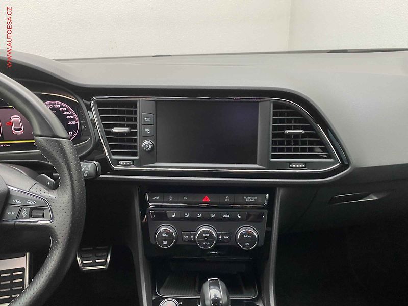 Cupra Leon (2018) 2.0 TSi 4x4, DSG, LED - fotka 12 z 20