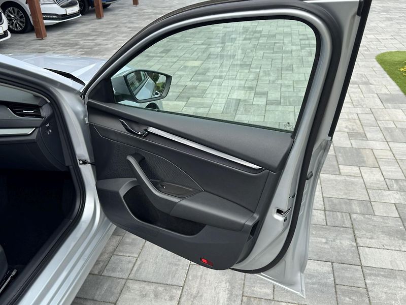 Škoda Octavia 2.0TDI 110kw 4x4 DSG + tažné z - fotka 39 z 46