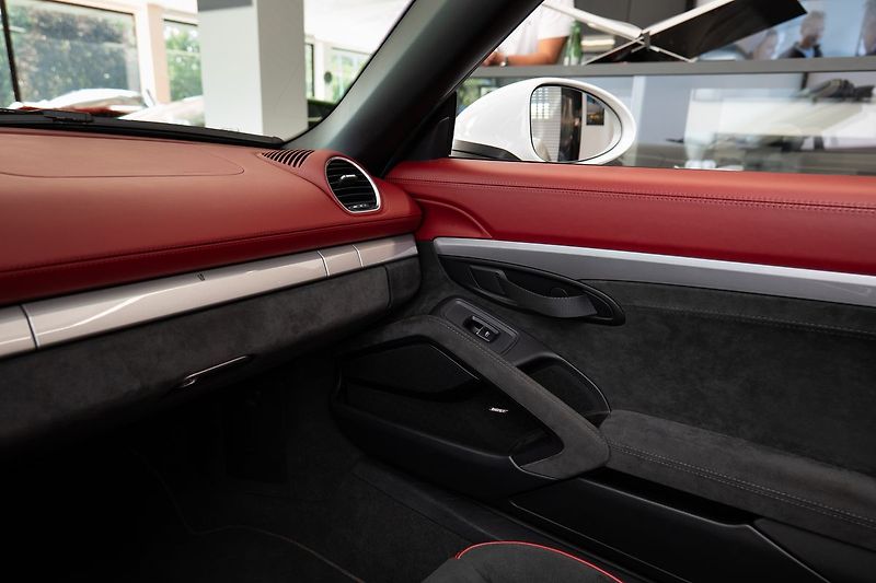 Porsche 718 718 Spyder PCCB/PPF/Záruka/Bos - fotka 14 z 23