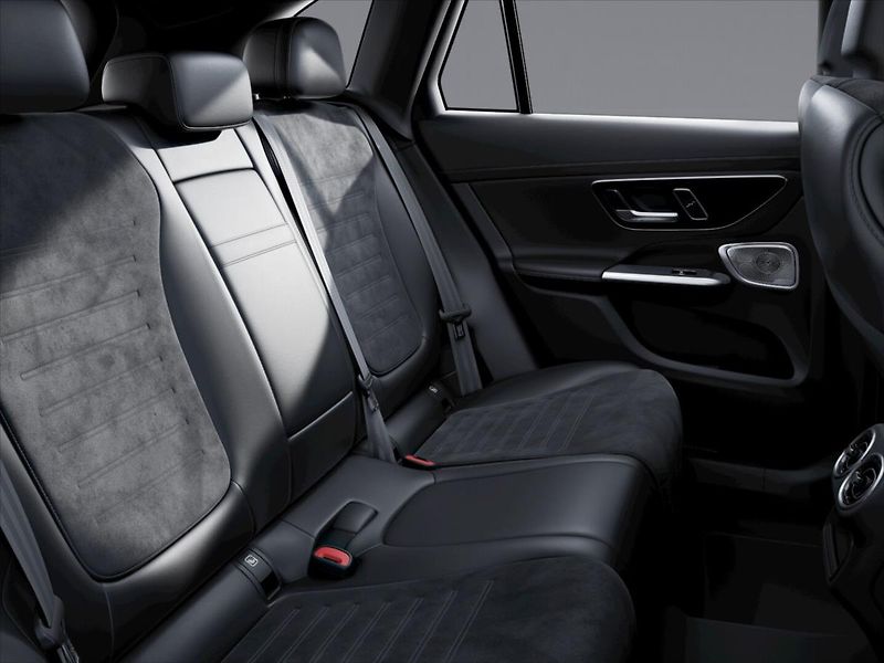 Mercedes-Benz GLC (2026) 3.0 450 d 4MATIC Edition 140 Y - fotka 8 z 9