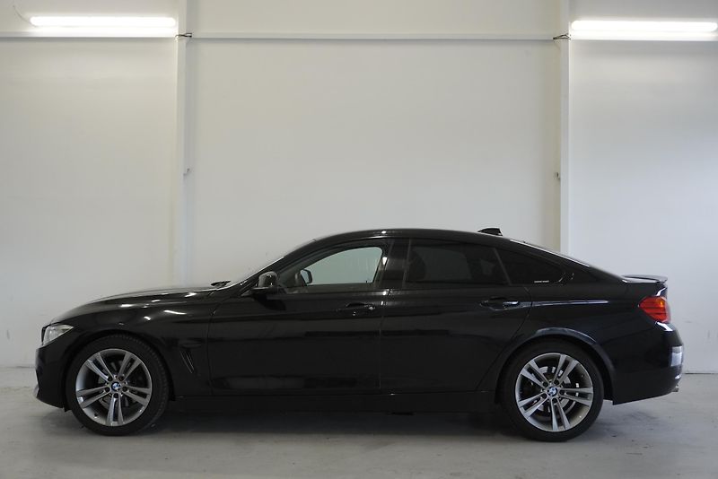 BMW Řada 4 2,0 GRAN COUPÉ AUT. - fotka 8 z 28