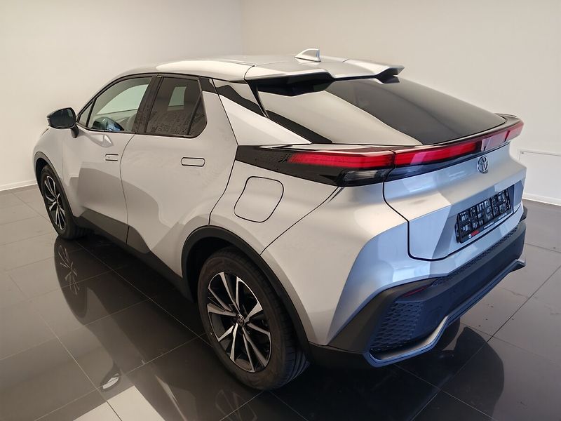 Toyota C-HR - fotka 6 z 41