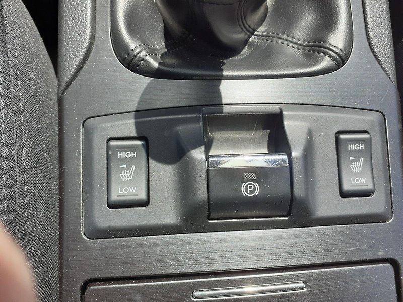 Subaru Outback (2013) 2.0 D 4x4 110 Kw - fotka 14 z 34