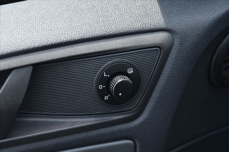Škoda Octavia 1.4 MPI 80 TKM 1.MAJITEL ČR - fotka 17 z 18
