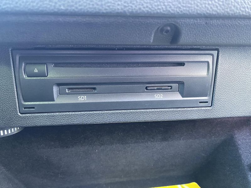 Volkswagen Passat (2019) 2,0 TDi Comfortline  - fotka 21 z 49