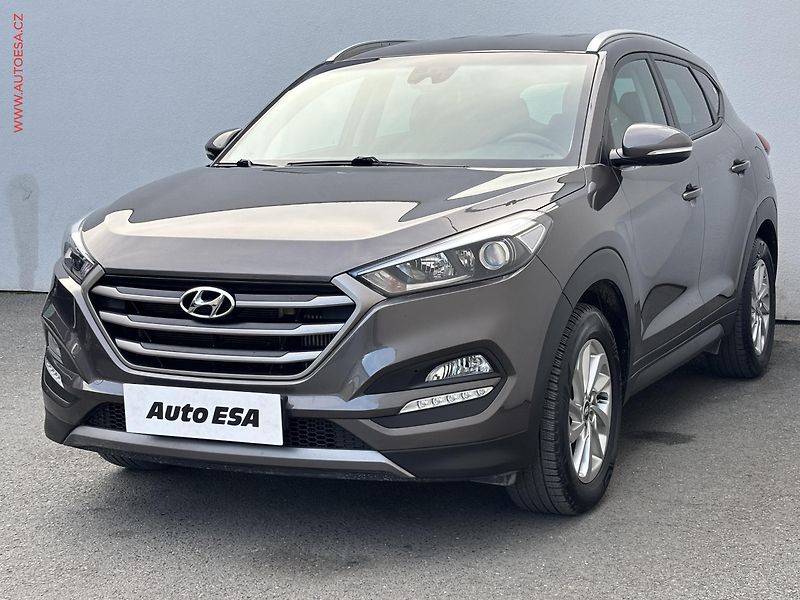 Hyundai Tucson (2016) 2.0 CRDi 4x4, AT, navi, TZ - fotka 3 z 20