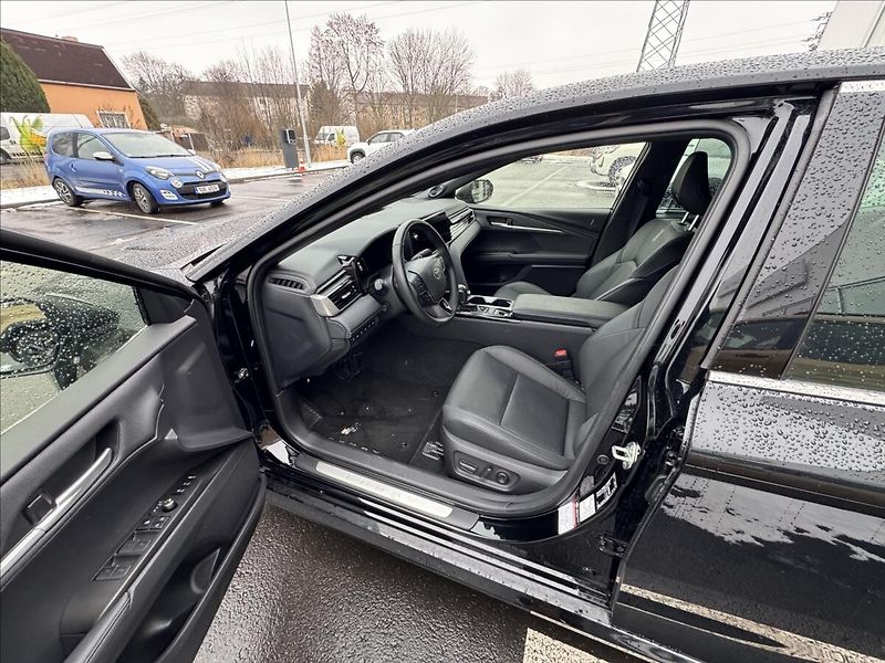 Toyota Camry 2,5 EXECUTIVE - fotka 10 z 19