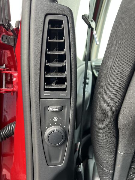 Citroën Grand C4 Picasso 2.0HDi 7MÍST KAMERA KLIMA ČR - fotka 23 z 49