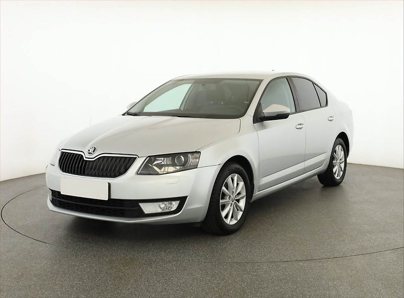 Škoda Octavia (2015) 2.0 TDI, 4X4, Serv.kniha - fotka 2 z 20