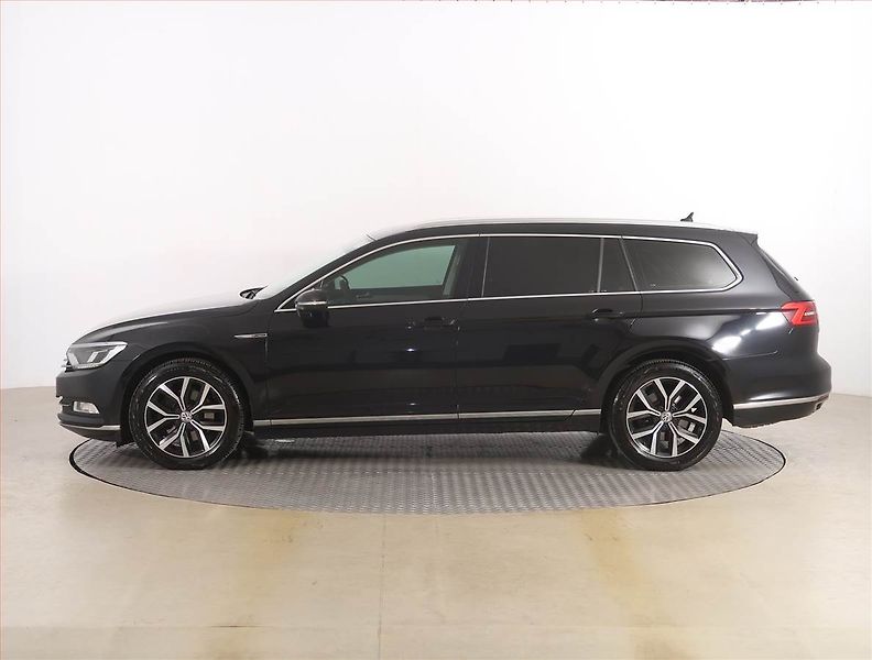 Volkswagen Passat (2016) Highline 2.0 TDI 4Motion, 4X4 - fotka 3 z 20
