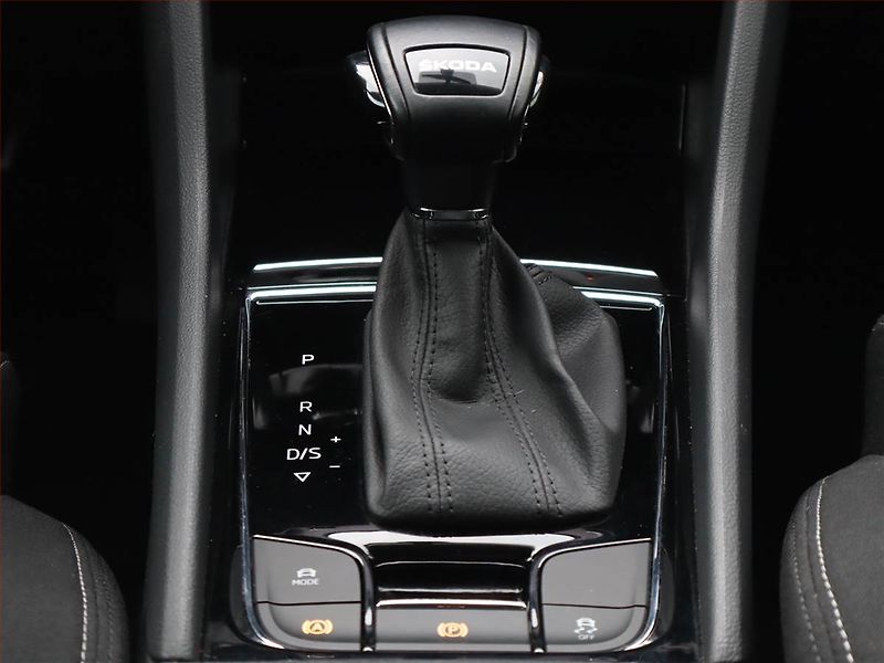 Škoda Karoq (2022) 2.0 TDI - fotka 11 z 20