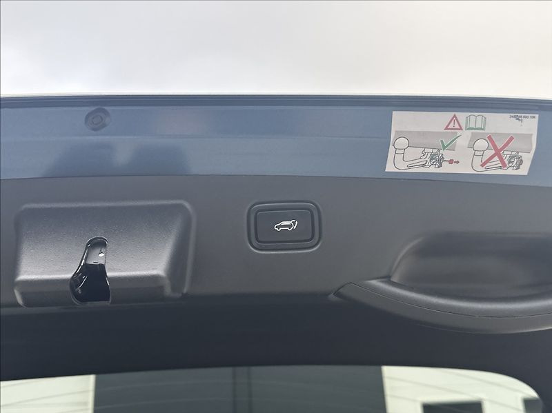 Kia Niro 1,6 GDI PHEV 184PS  Spirit A/T - fotka 43 z 54