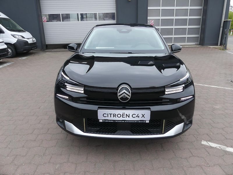 Citroën C4 X (2026) MAX Hybrid 145k Automatic - fotka 2 z 23