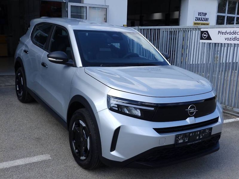 Opel Frontera (2025) Edition Hybrid 1.2 TURBO - fotka 4 z 30