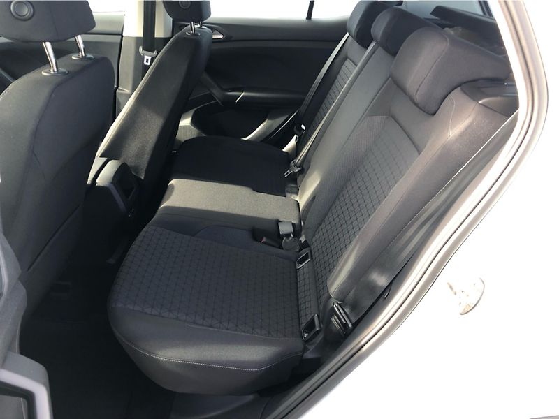 Volkswagen T-Cross 1,0 TSI - fotka 12 z 27