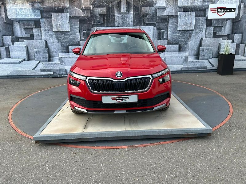 Škoda Kamiq (2020) 1.5TSi, 110KW,VYHŘ.SED.KEYLESS - fotka 2 z 21