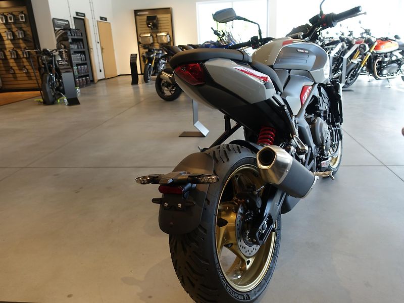 Triumph Trident 800 (2026) - fotka 4 z 5