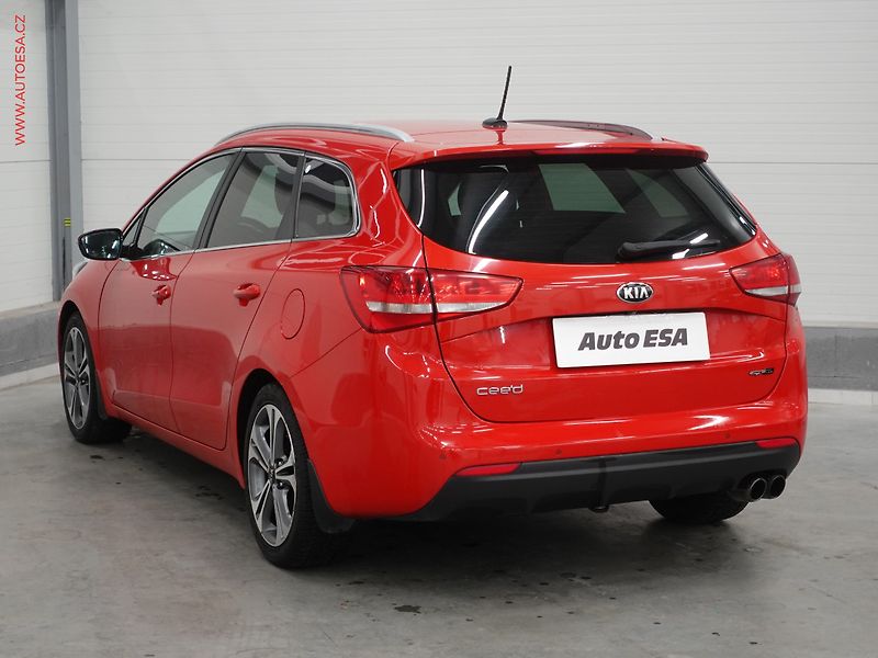 Kia Ceed (2016) 1.6 CRDi, 1.maj,ČR, servis - fotka 6 z 22