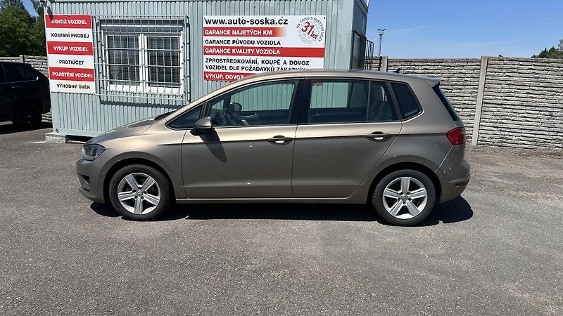Volkswagen Golf Sportsvan (2017) 1,2 81KW AUTOMAT COMFORTLINE - fotka 3 z 18