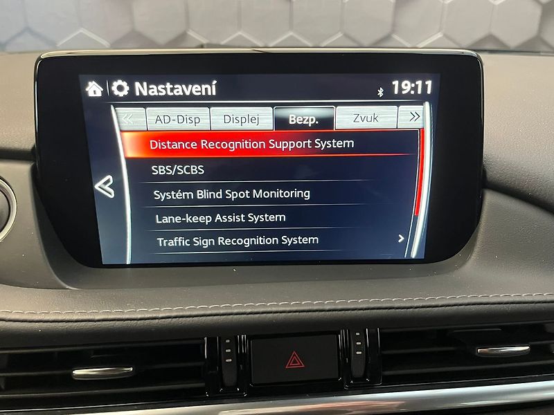 Mazda 6 2,5i SKYACTIV-G  Sports-Line - fotka 16 z 48