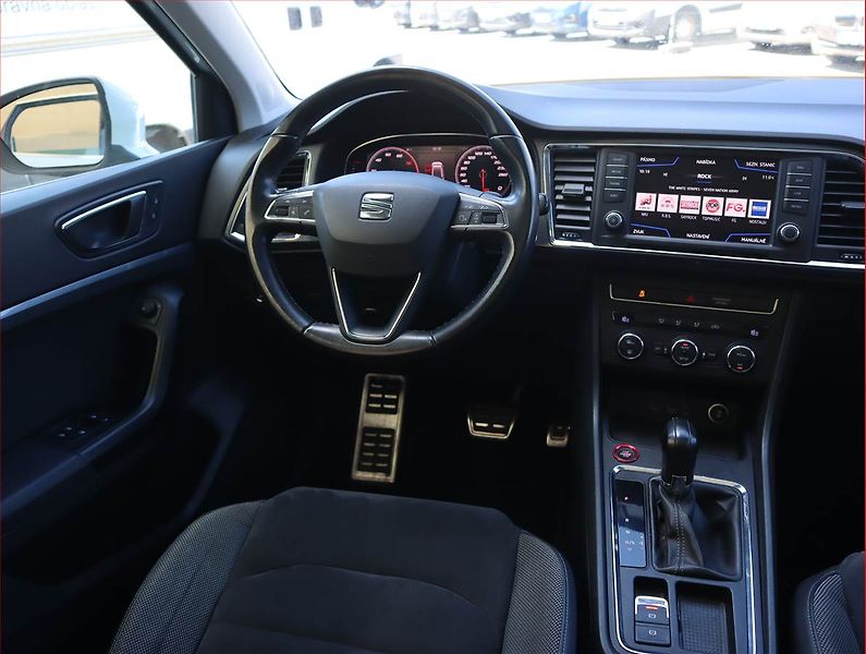 Seat Ateca (2016) 1.4 TSI, Automat, Serv.kniha - fotka 7 z 21