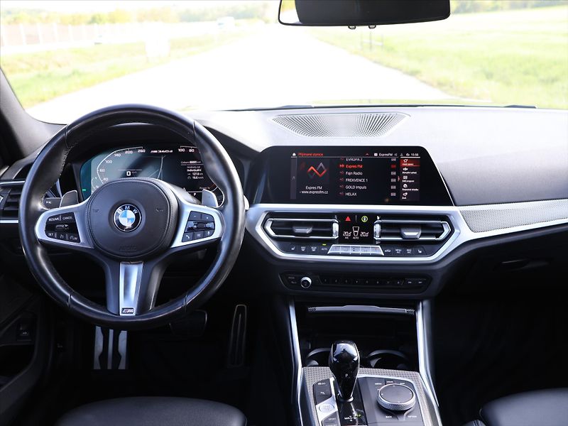 BMW Řada 3 3,0 M340d 250 kW xDrive CZ DPH - fotka 32 z 40