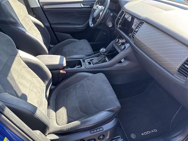 Škoda Kodiaq (2022) 2.0 TSI 4x4 DSG Style - fotka 9 z 35