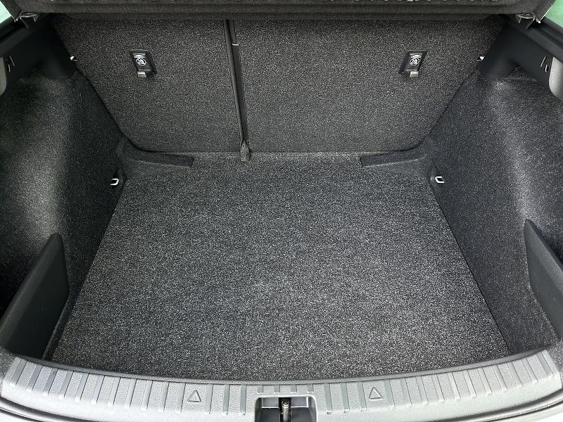 Škoda Scala 1.0TSi DSG 116PS LED V.Cockpit - fotka 46 z 47