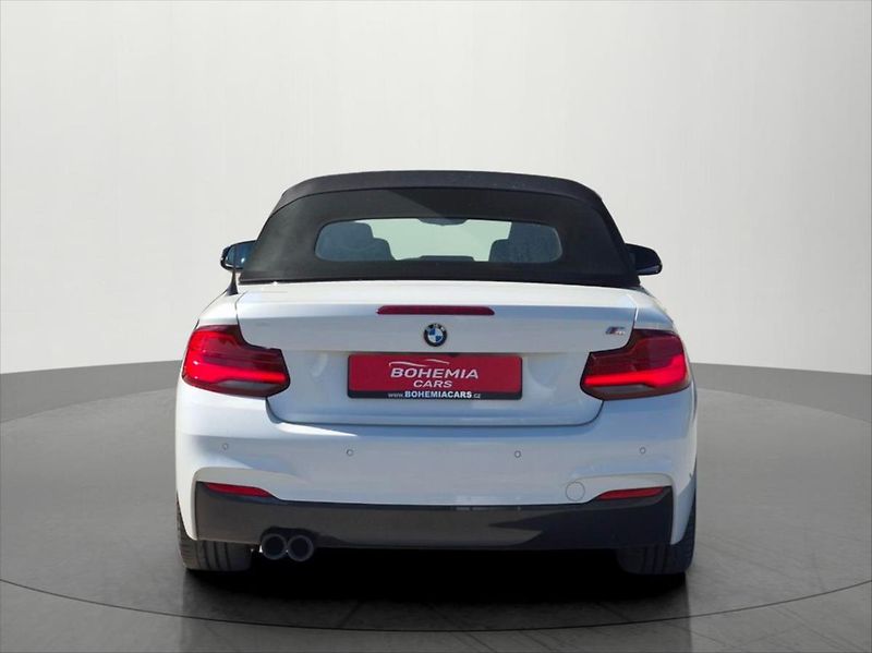 BMW Řada 2 2,0 220d cabrio Mpaket ČR - fotka 8 z 21