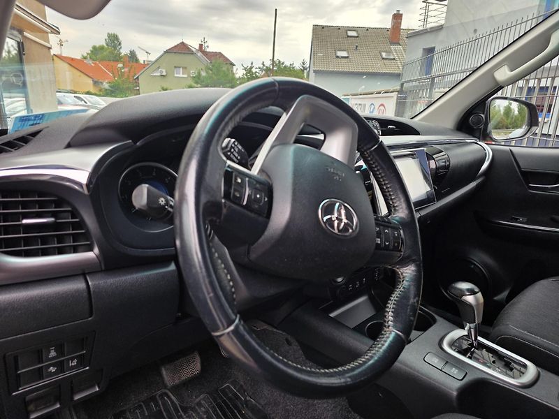 Toyota Hilux 2.4-NEJETÉ V TERÉNU-TOP STAV - fotka 9 z 10
