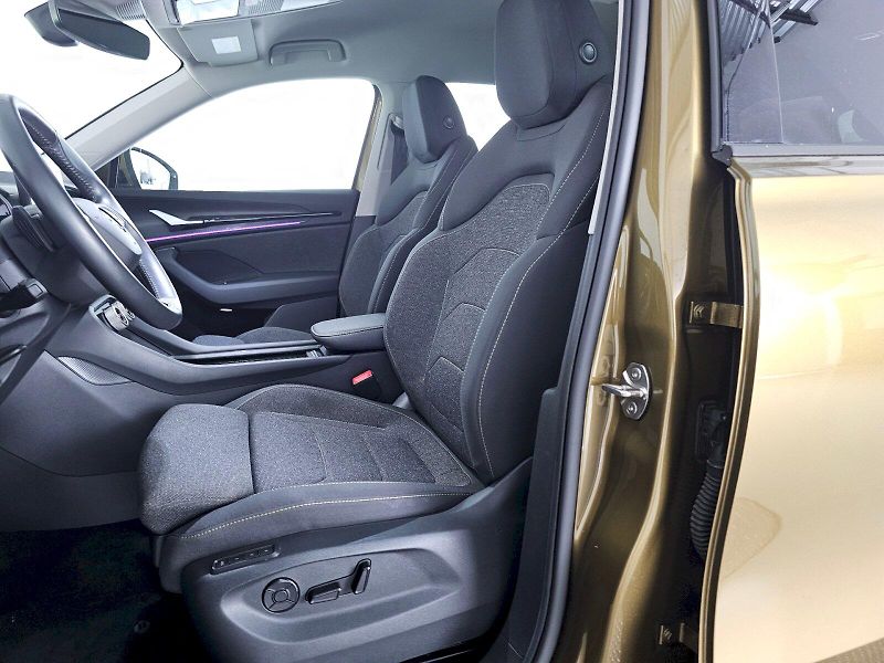 Škoda Kodiaq (2024) 2.0TDi 142kW 4X4 SELECTION 7S - fotka 6 z 35