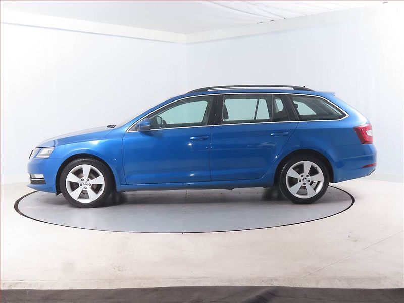 Škoda Octavia (2017) 1.6 TDI, Navi, Tempomat - fotka 3 z 16
