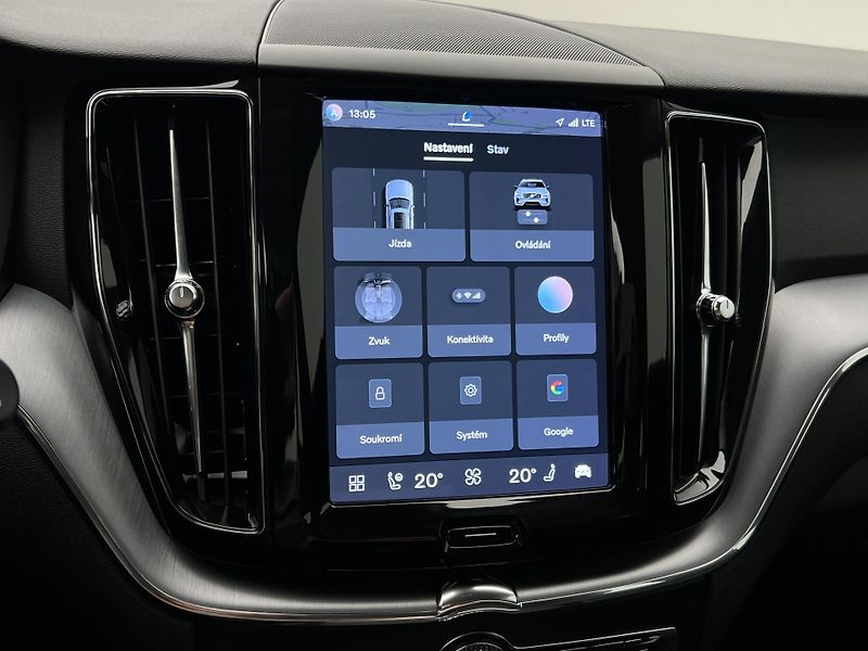 Volvo XC60 B4 AWD MOMENTUM PRO AUT - fotka 34 z 40