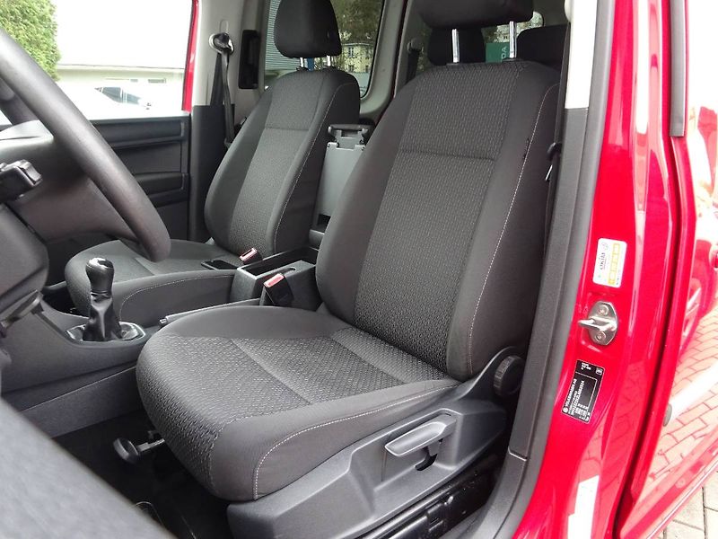 Volkswagen Caddy (2019) 2,0 TDi/ 75kW Trend - fotka 8 z 23
