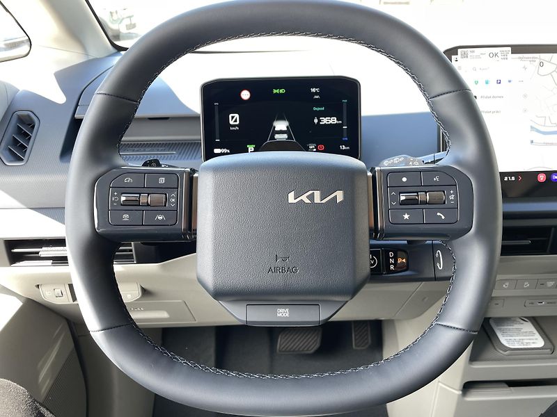 Kia PV5 (2026) 5P 4x2 ELITE 120 KW + 71,2 KW - fotka 18 z 28