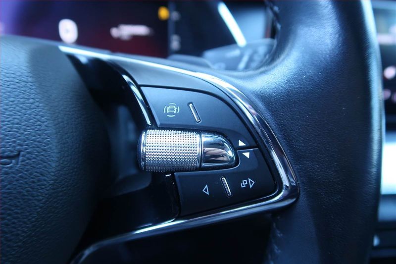 Škoda Octavia (2020) 2.0 TDI, Automat, Serv.kniha - fotka 18 z 25