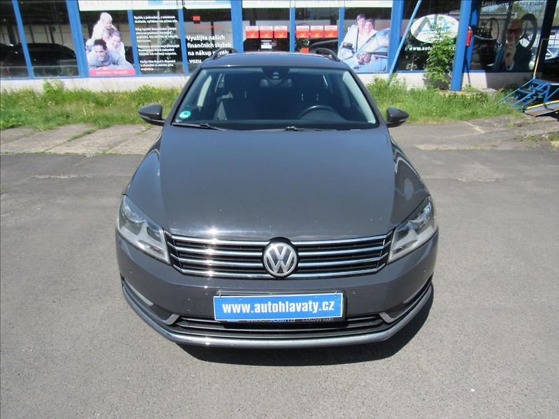 Volkswagen Passat 2,0 TDI 125kW DSG - fotka 2 z 37