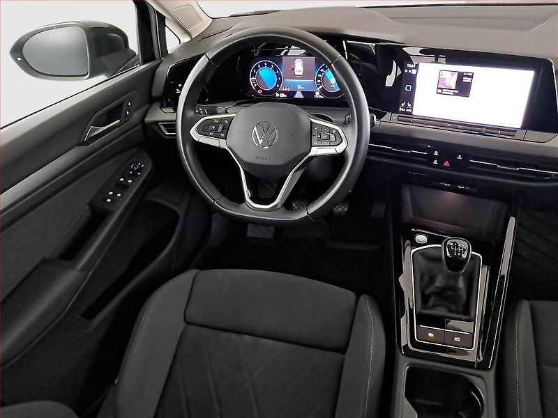 Volkswagen Golf (2023) Style 1.5 TSI - fotka 7 z 16