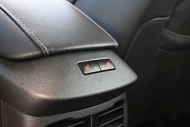 Ford Mondeo (2022) 2.0 140 KW LED SONY ACC 8AT EC - fotka 21 z 41