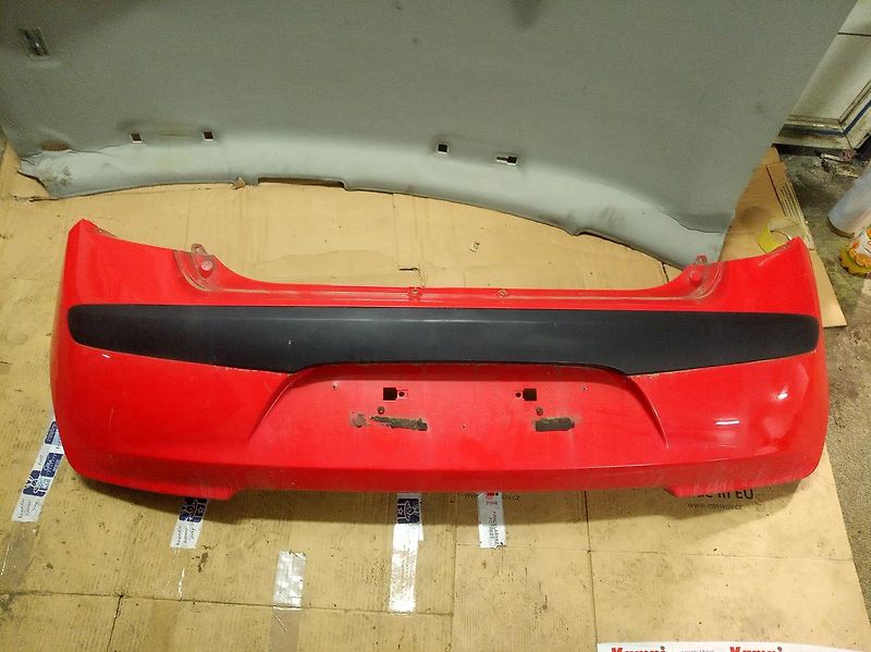 Hyundai i10 2007 - 2013 zadní nárazník  - fotka 1 z 3