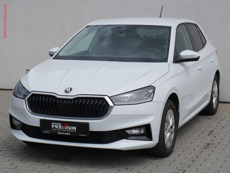 Škoda Fabia (2022) 1.0 TSI, 1.maj,ČR, Style, LED - fotka 3 z 20