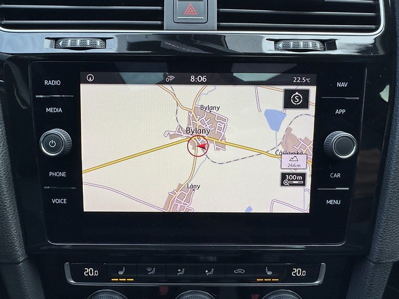 Volkswagen Golf (2017) 1.4TSi HighLine LED Navi Pano - fotka 10 z 50